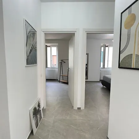 A Due Passi Dal - Con Terrazza Апартаменты *
